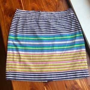 The loft skirt with horizontal stripes